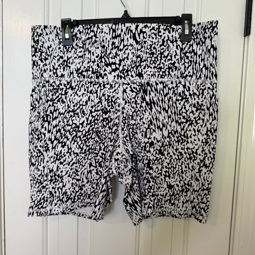 Athleta bike shorts